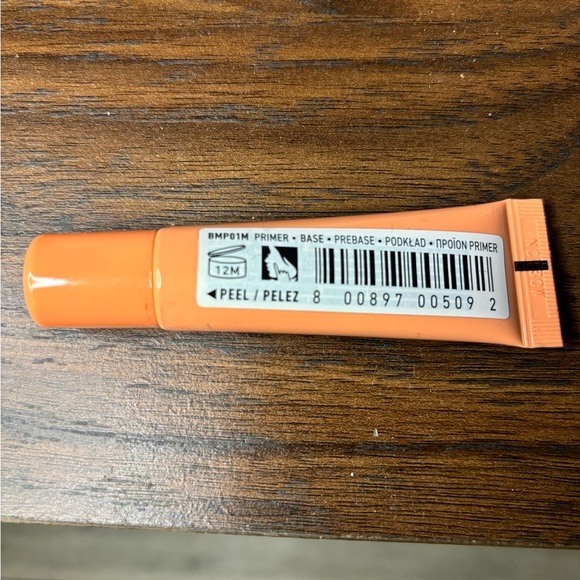 NYX Professional Makeup Bright Maker Brightening Primer Base, 0.27 fl. oz. - Picture 3 of 3